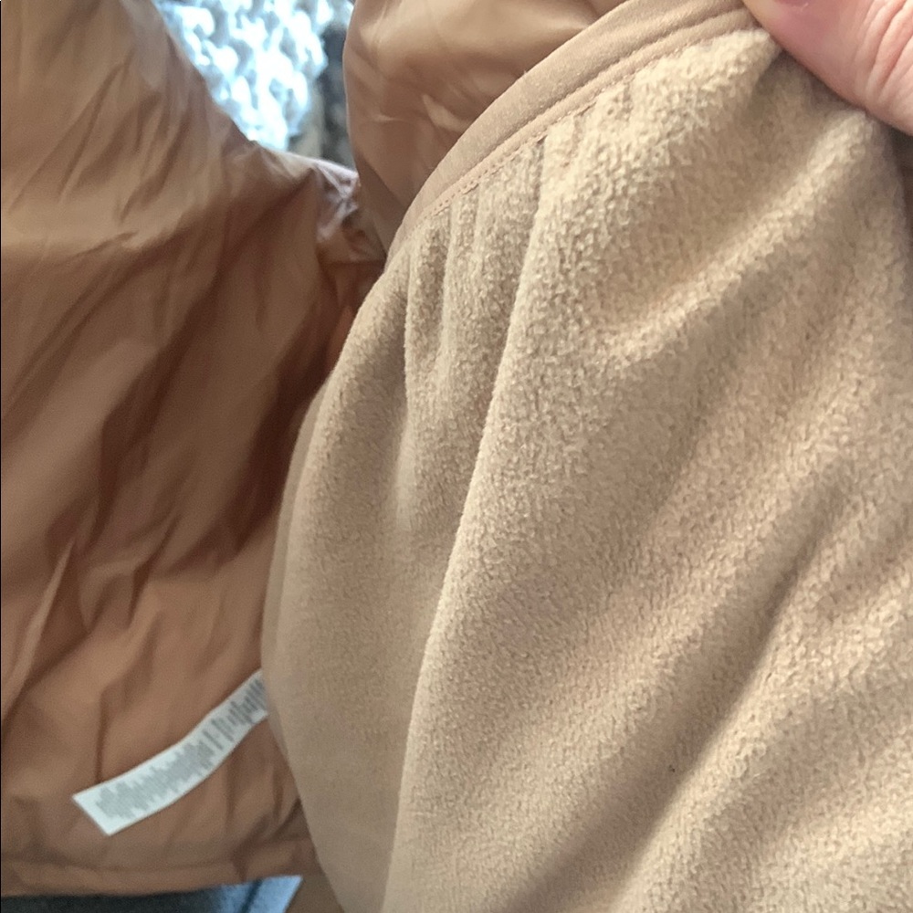 ALO Yoga Quilted Puffer Vest in Camel Tan - Picture 10 of 10